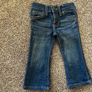Boys 12 to 18 months wrangler jeans excellent condition just need ironed